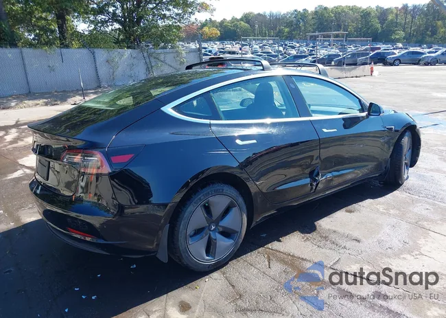 5YJ3E1EA8KF306471: 43308763