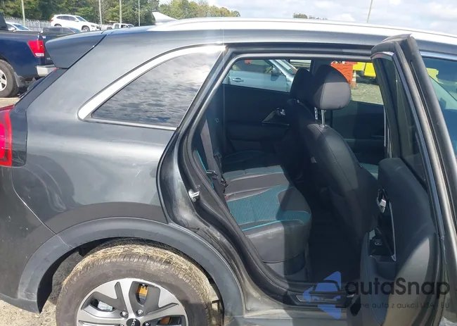 KNDCE3LG7N5138248: 43308849