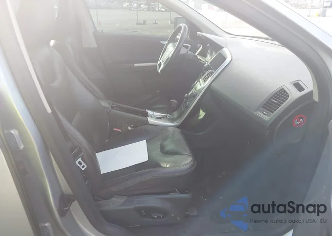 YV4952DL2C2251505: 43309001