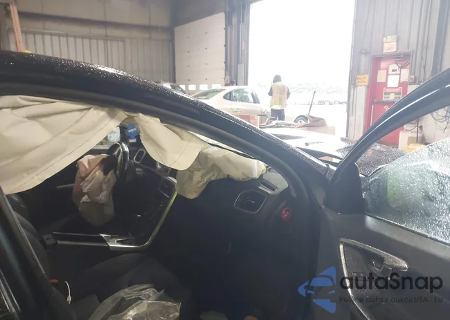 YV1622FS8C2099761: 43309142