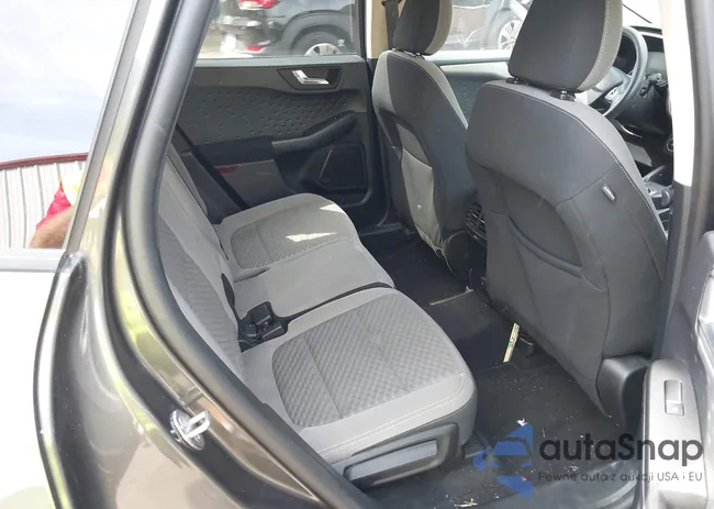 1FMCU0G65LUA94915: 43308527