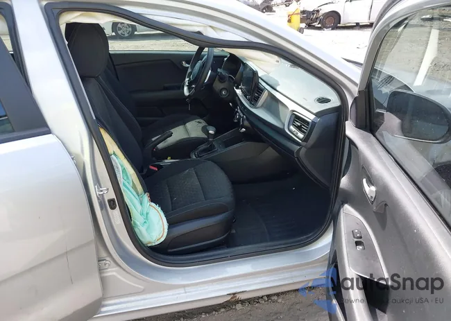 3KPA24AD2NE506175: 43308559