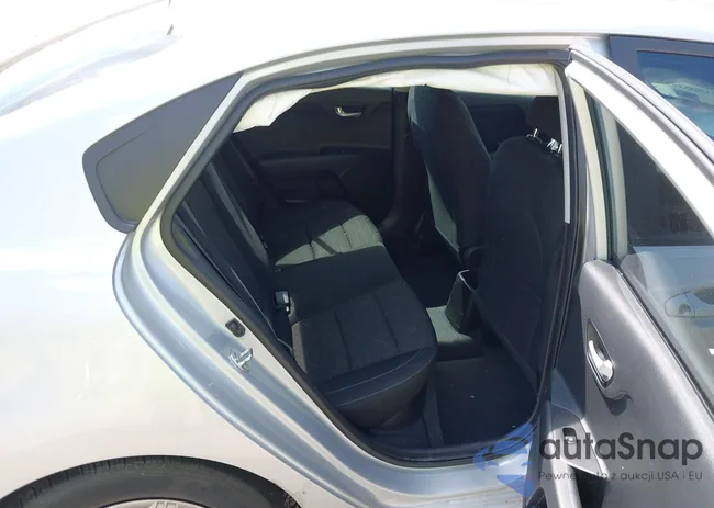 3KPA24AD2NE506175: 43308559