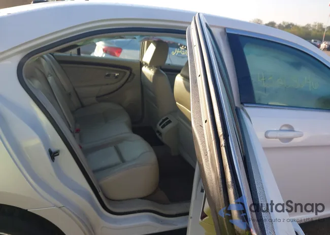 1FAHP2FW8CG110706: 43308646