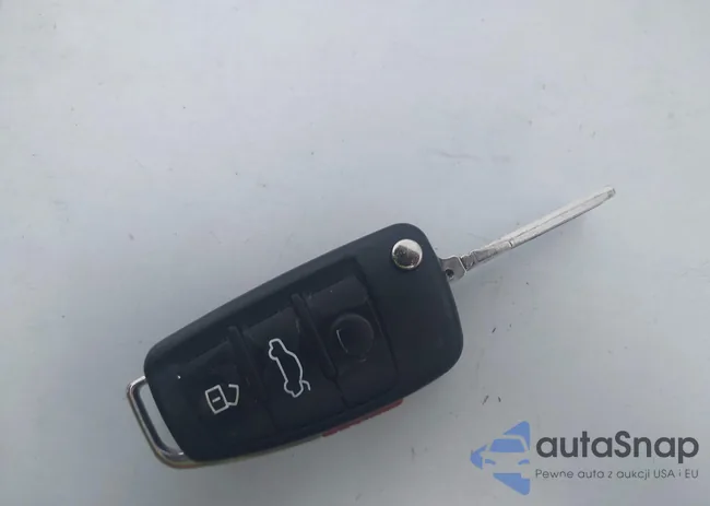 WAUBJBFM3BA065009: 43308654