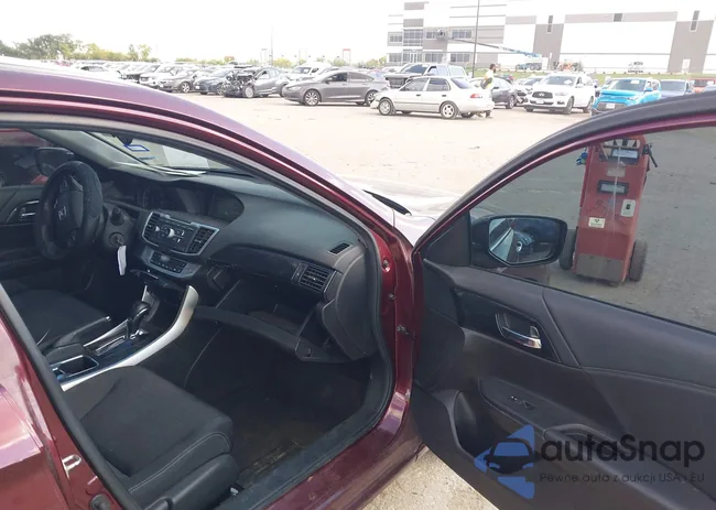 1HGCR2F57EA309176: 43308702