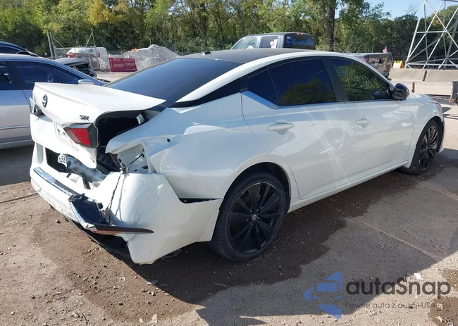 1N4BL4CW7MN303203: 43309808