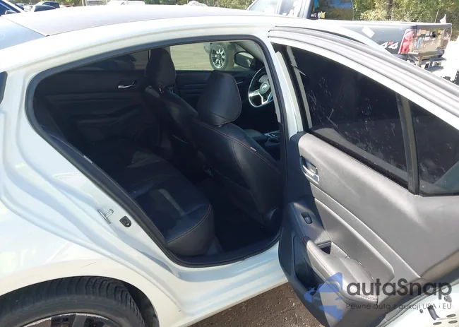 1N4BL4CW7MN303203: 43309808