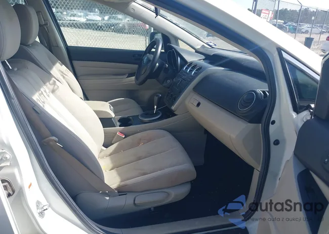 JM3ER2AM8B0393300: 43309838