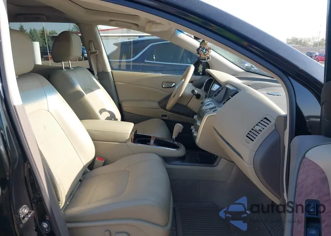 JN8AZ1MW0DW316570: 43309893