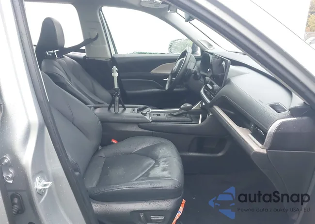 5TDAAAB58RS027845: 43310257