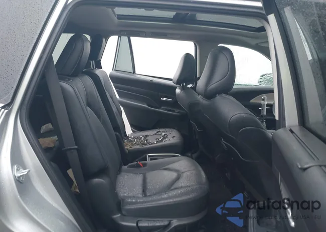 5TDAAAB58RS027845: 43310257