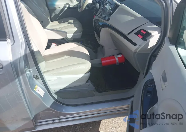 5TDZK3DC0CS212695: 43310324