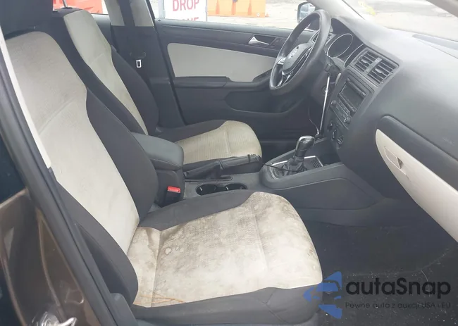 3VW2K7AJXFM264929: 43309535