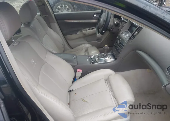 JN1CV6AR9DM754711: 43309537