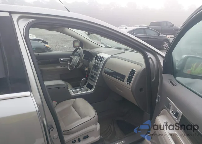 2LMDU68C58BJ17543: 43309593