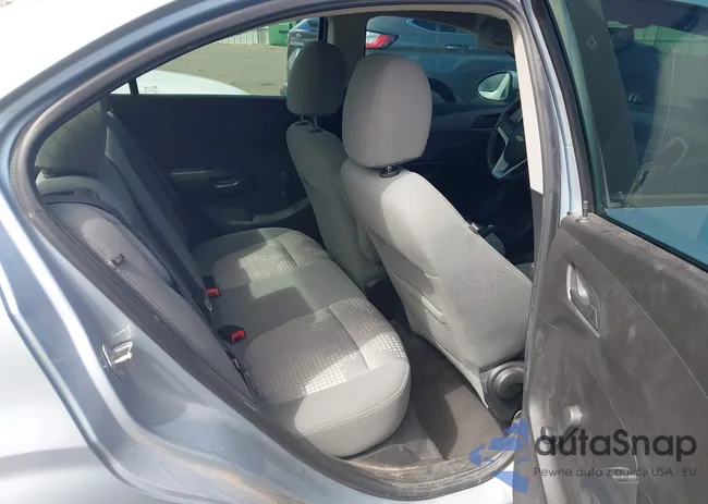 1G1JA5SH4H4163801: 43309635