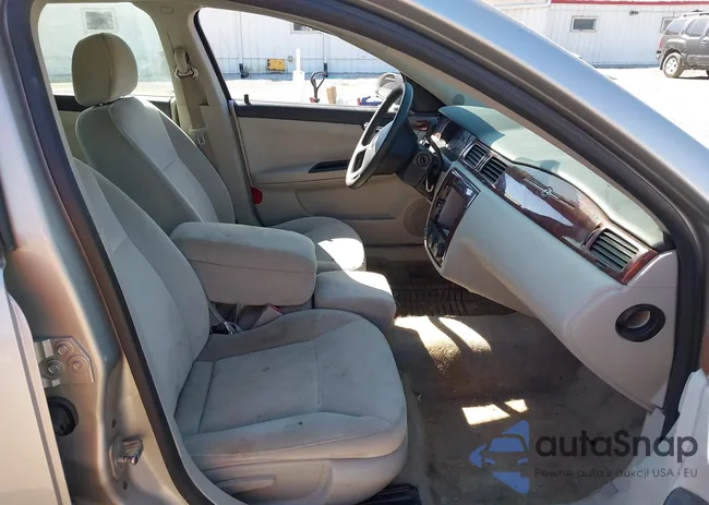 2G1WB58K989215846: 43310867