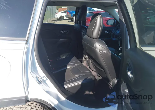 1C4PJLLB8KD204115: 43310952