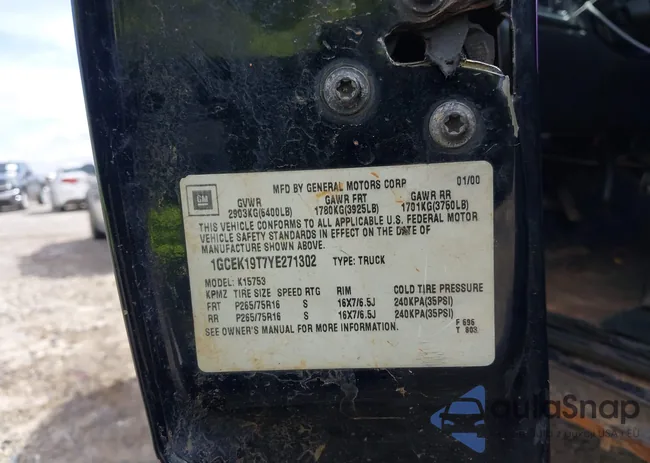 1GCEK19T7YE271302: 43311017