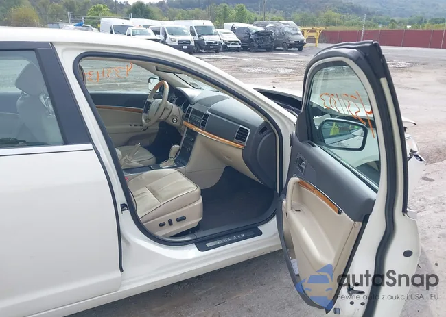 3LNHL2GC2CR800014: 43311353