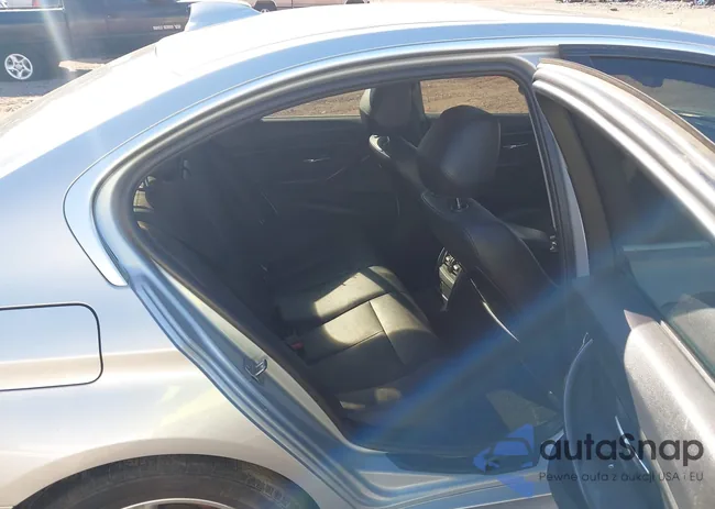 WBA3A5G58FNS82647: 43310566