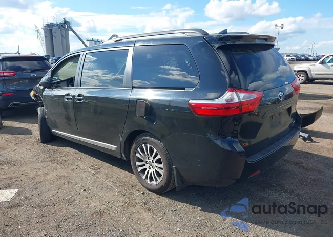 5TDYZ3DC8JS924523: 43312102