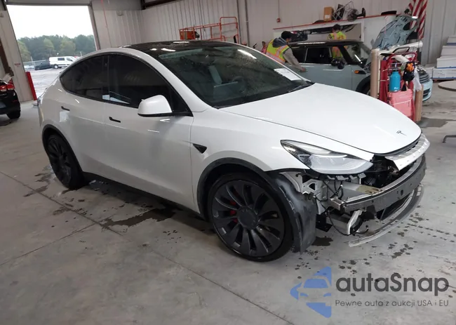 5YJYGDEF7MF268781: 43312245