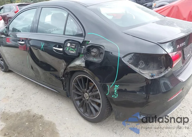 WDD3G4EB9KW026872: 43311449