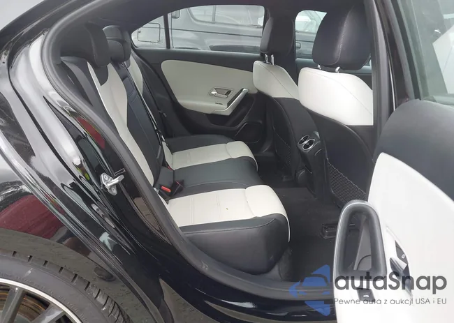 WDD3G4EB9KW026872: 43311449