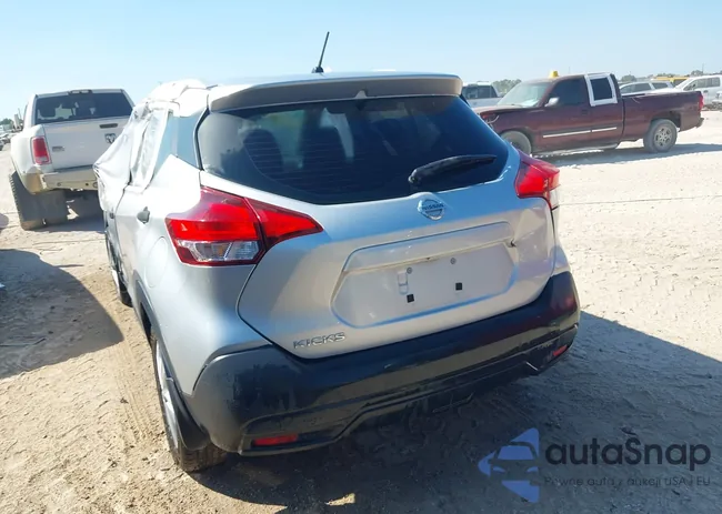 3N1CP5CU6KL565799: 43311562