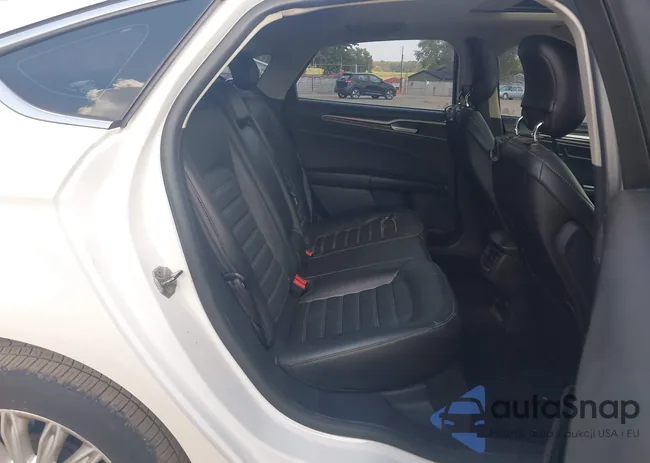 3FA6P0LU5DR368884: 43311688