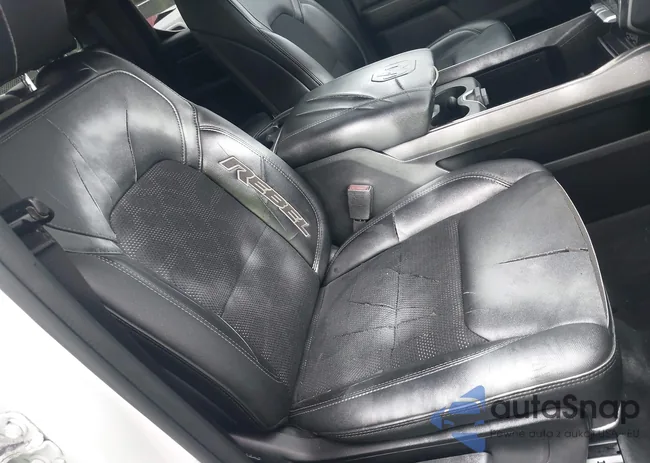 1C6SRFET8LN280141: 43312827