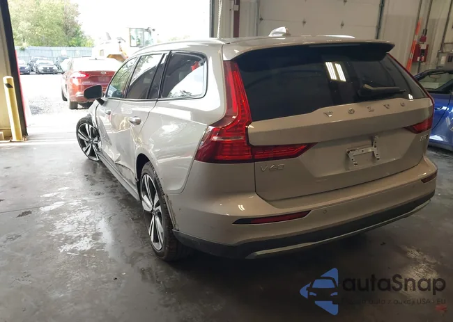 YV4L12WK1S2149939: 43312872