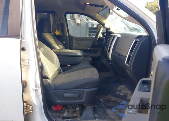 3C6UD5DLXCG111167: 43312955