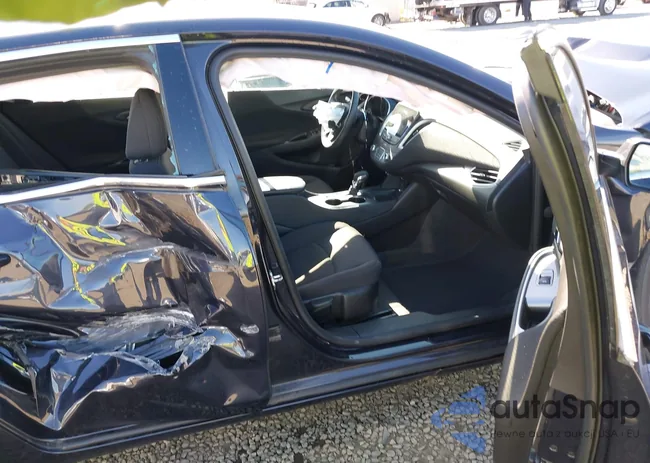 1G1ZD5ST3PF213198: 43312988