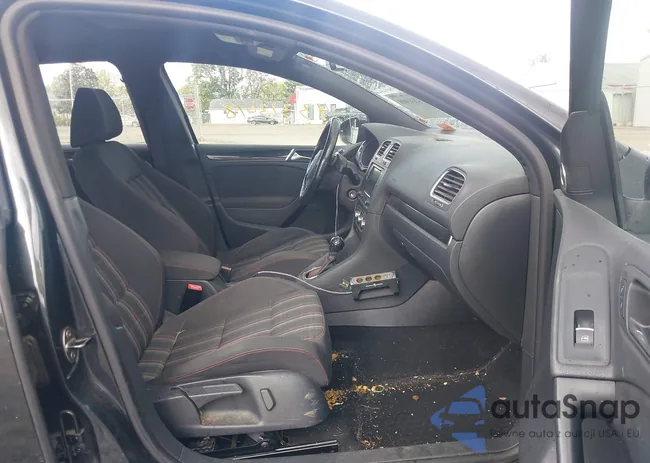 WVWHD7AJ3AW243727: 43313018