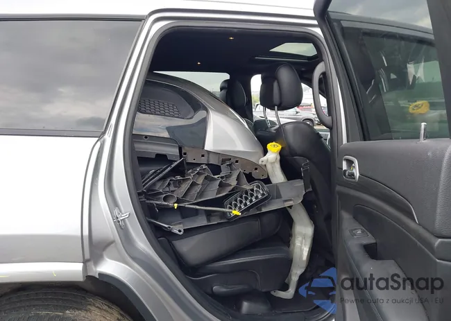 1C4RJFAG7KC754372: 43313030