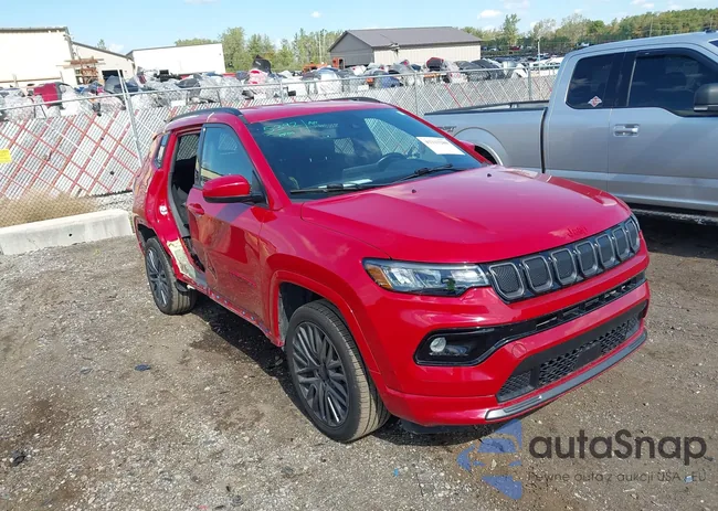 3C4NJDCB9NT157611: 43313280