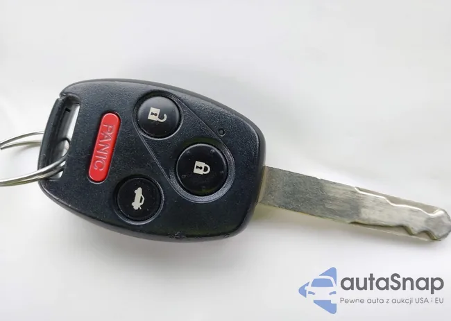 1HGCP2F40AA189549: 43313302