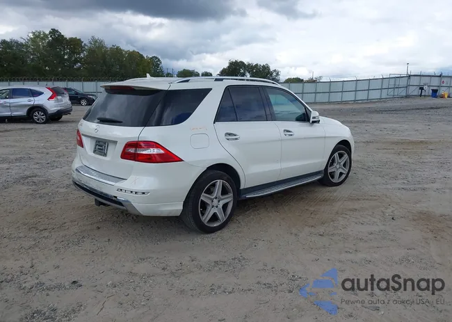 4JGDA5JB0EA311825: 43312401