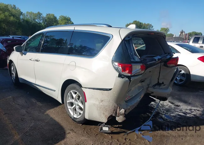 2C4RC1EG7HR603653: 43312405