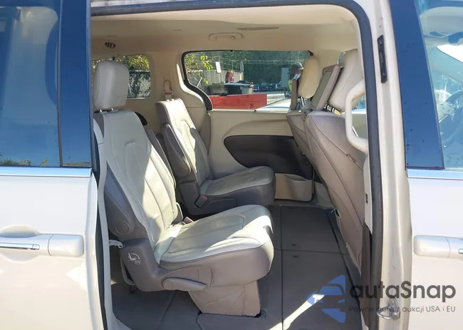 2C4RC1EG7HR603653: 43312405