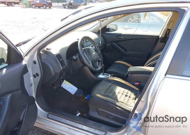 1N4BL2AP2AN551953: 43312472