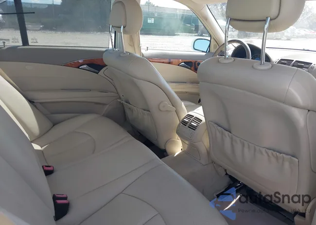 WDBUF82J65X175239: 43312641