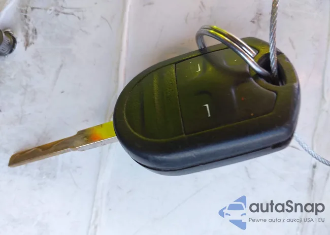 3FADP4TJ1GM133873: 43313780