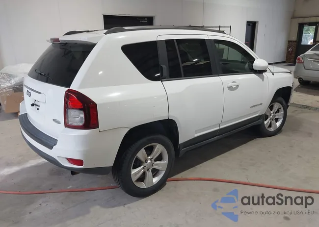 1C4NJCEBXED660528: 43313798