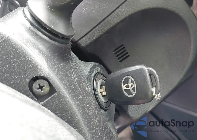 2T1BURHE2JC055994: 43313873