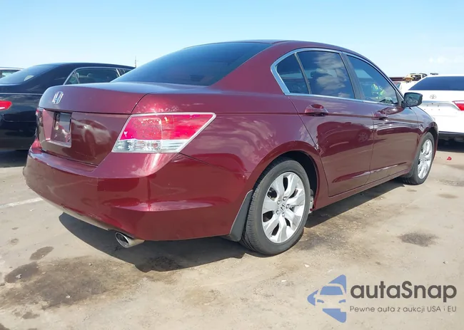 1HGCP2F70AA143536: 43313895