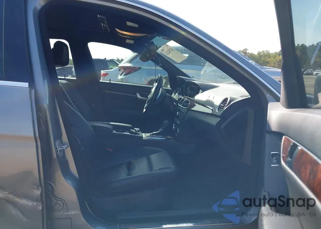 WDDGF8AB1DR252245: 43314231